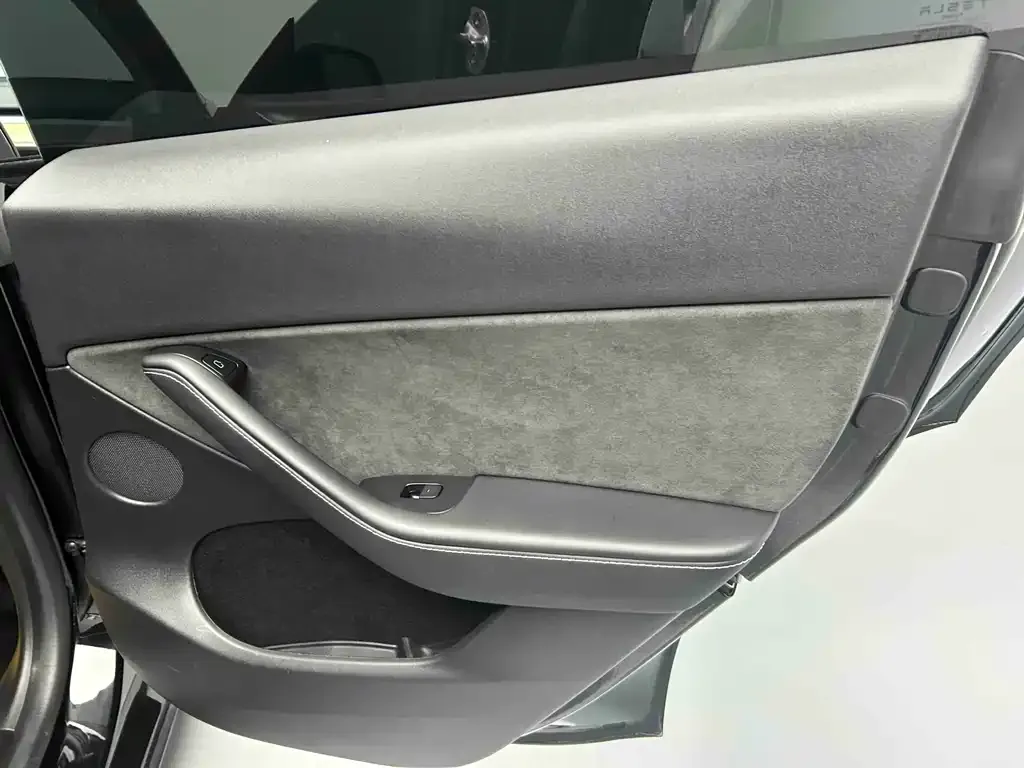 Tesla Model Y 2023 из CN, фото 10