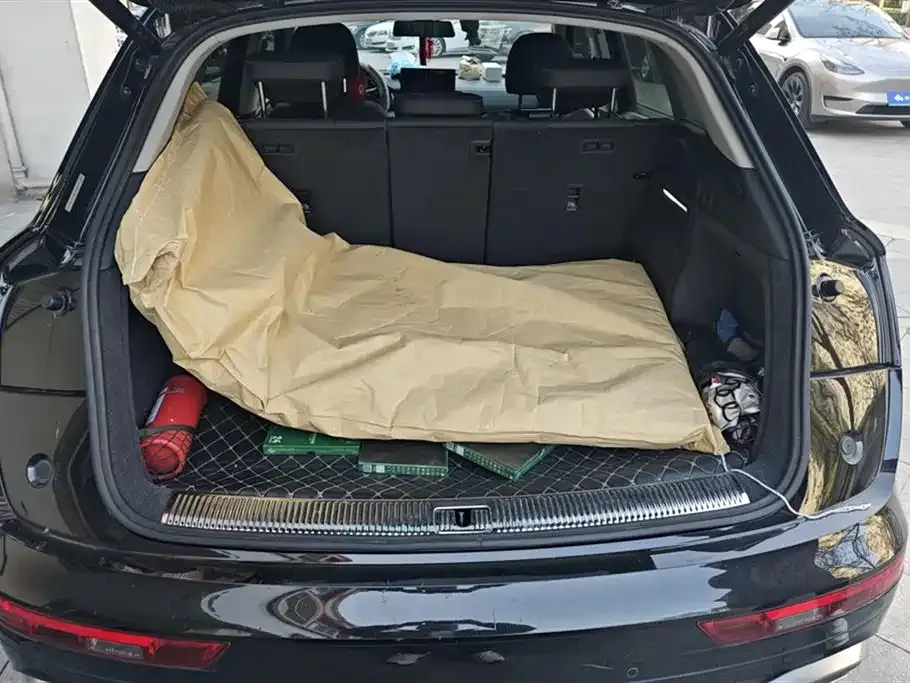 Audi Q5L 2022 из CN, фото 3