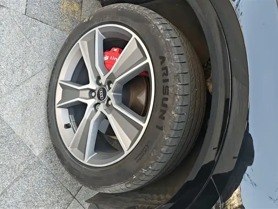 Audi Q5L 2022 из CN, фото 10