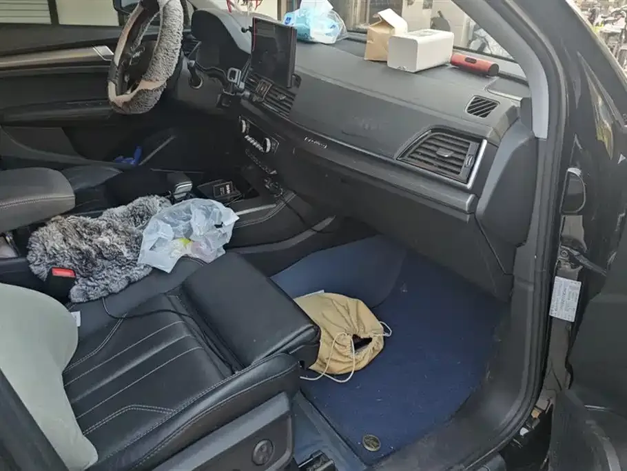 Audi Q5L 2022 из CN, фото 7