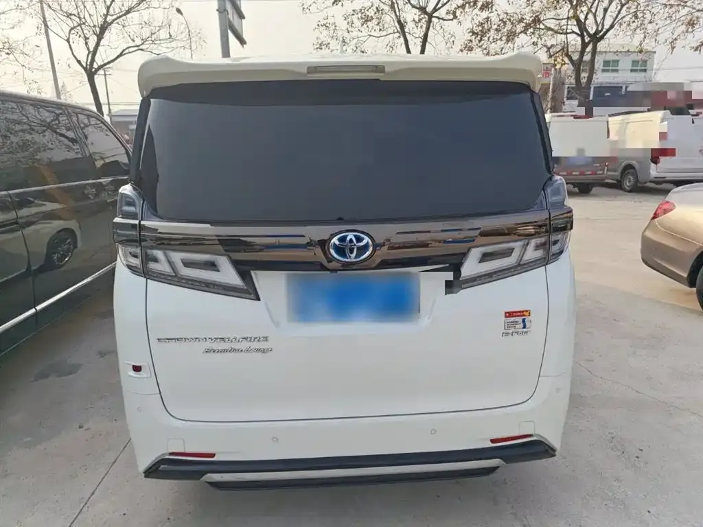 Toyota Vellfire 2023 из CN, фото 5