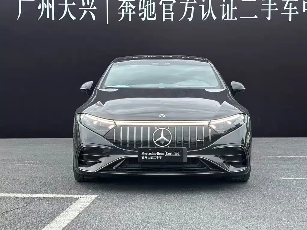 Mercedes-Benz EQS AMG — фото 6