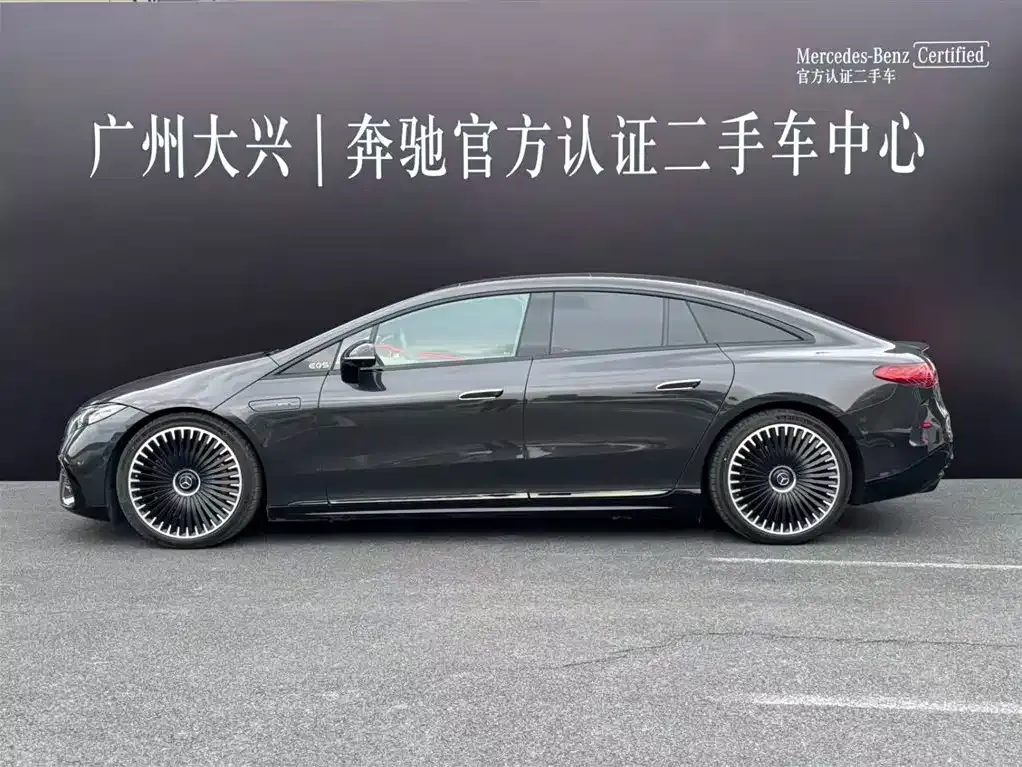 Mercedes-Benz EQS AMG — фото 8