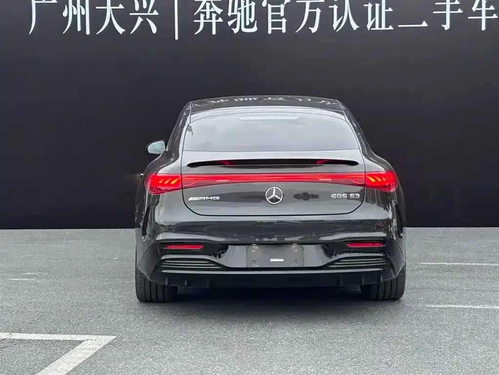 Mercedes-Benz EQS AMG — фото 10