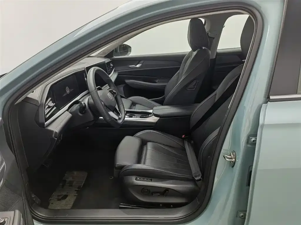 Volkswagen Passat — фото 10