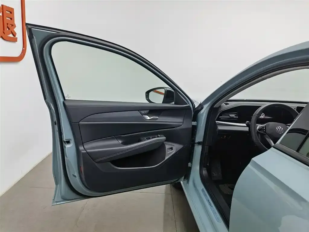 Volkswagen Passat — фото 8