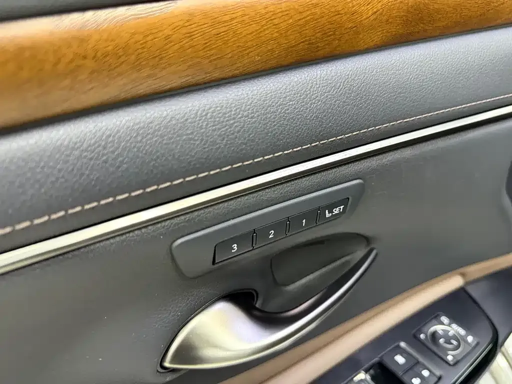 Lexus ES — фото 7