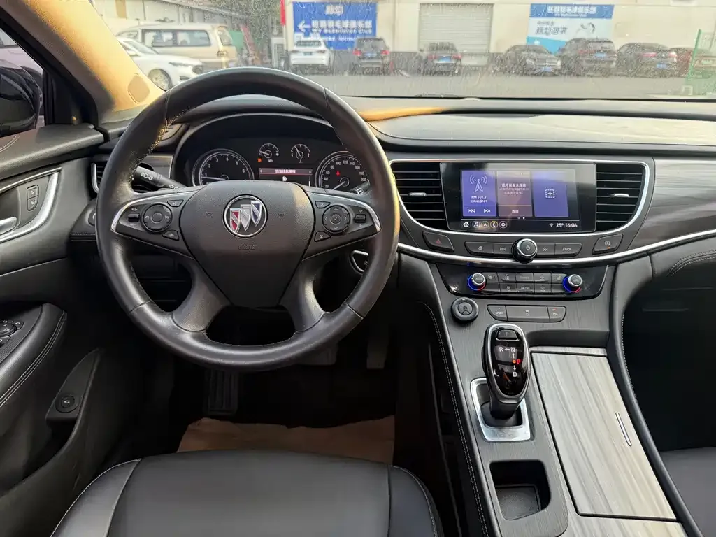Buick LaCrosse 2021 из CN, фото 3