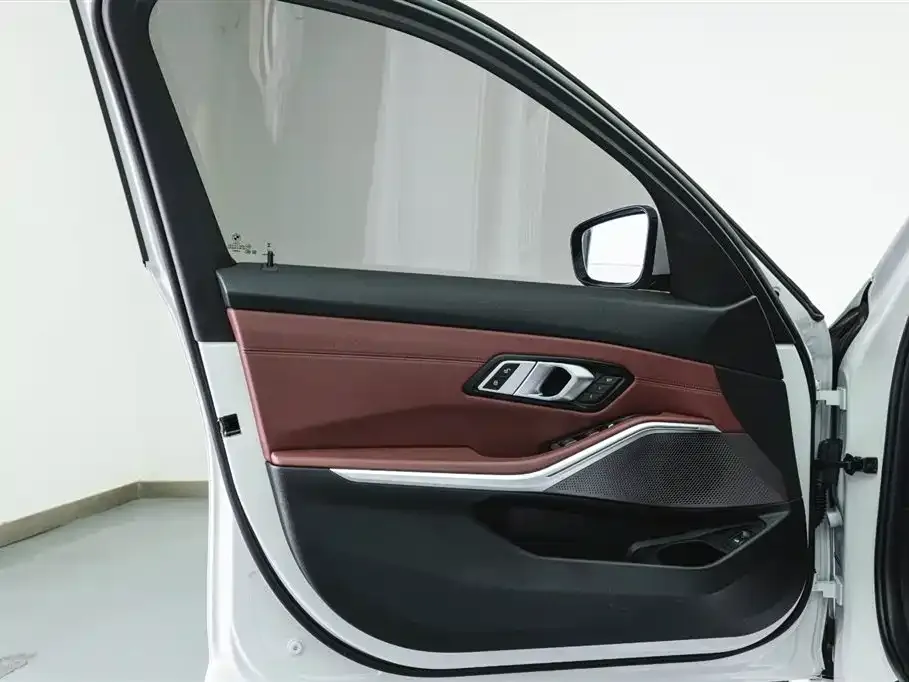 BMW 3 Series — фото 10
