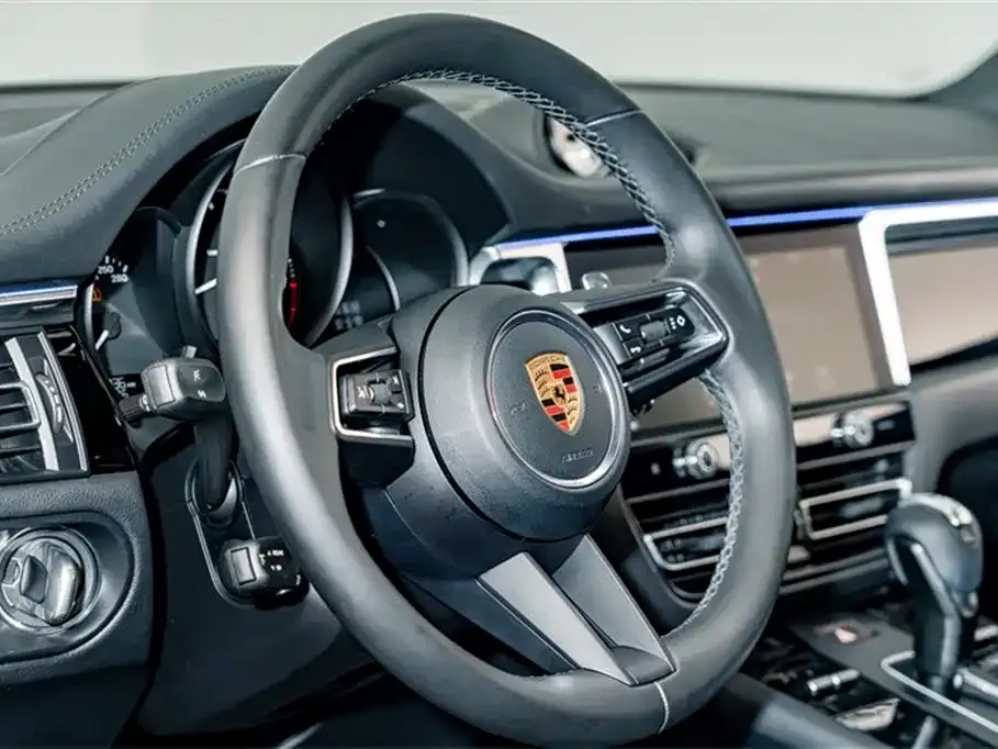 Porsche Macan — фото 2