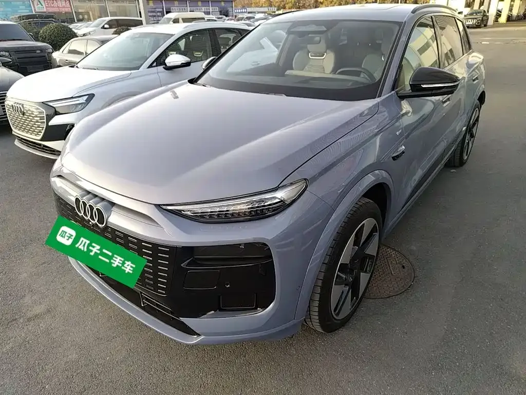 Audi Q6L e-tron — фото 3