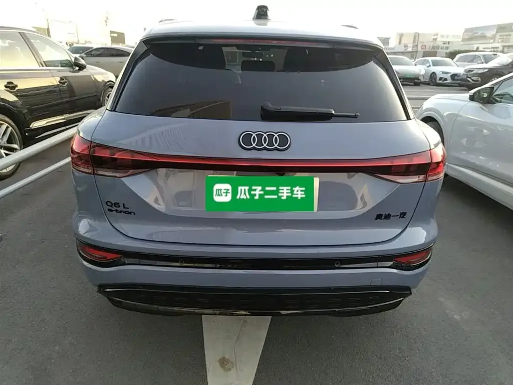 Audi Q6L e-tron — фото 5