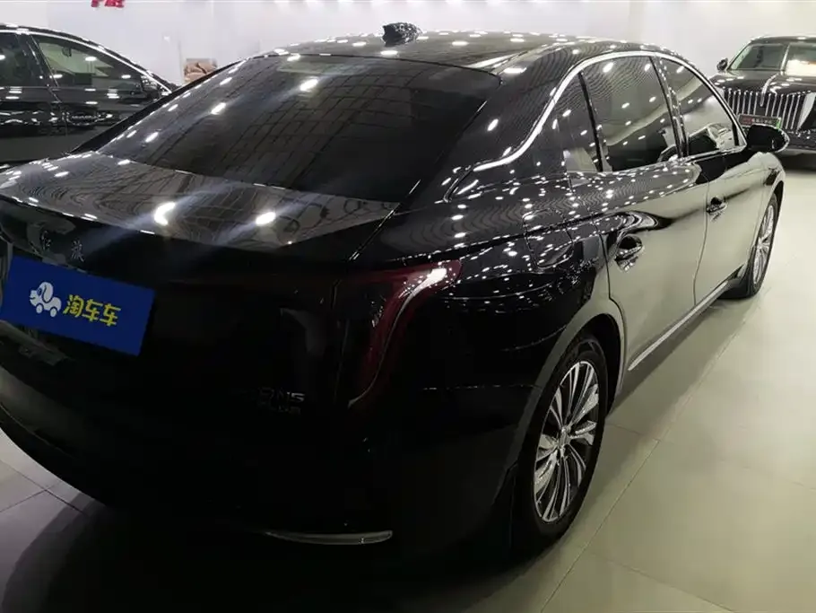 Hongqi E-QM5 2024 из CN, фото 8