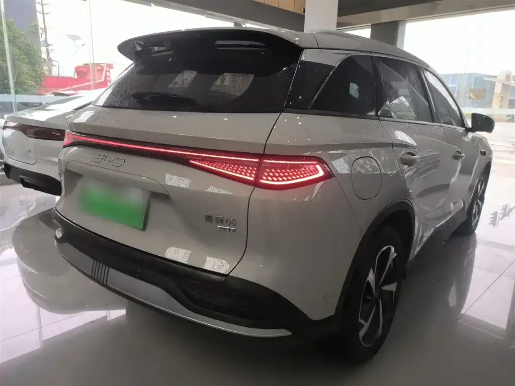 BYD Seal 05 DM-i — фото 7
