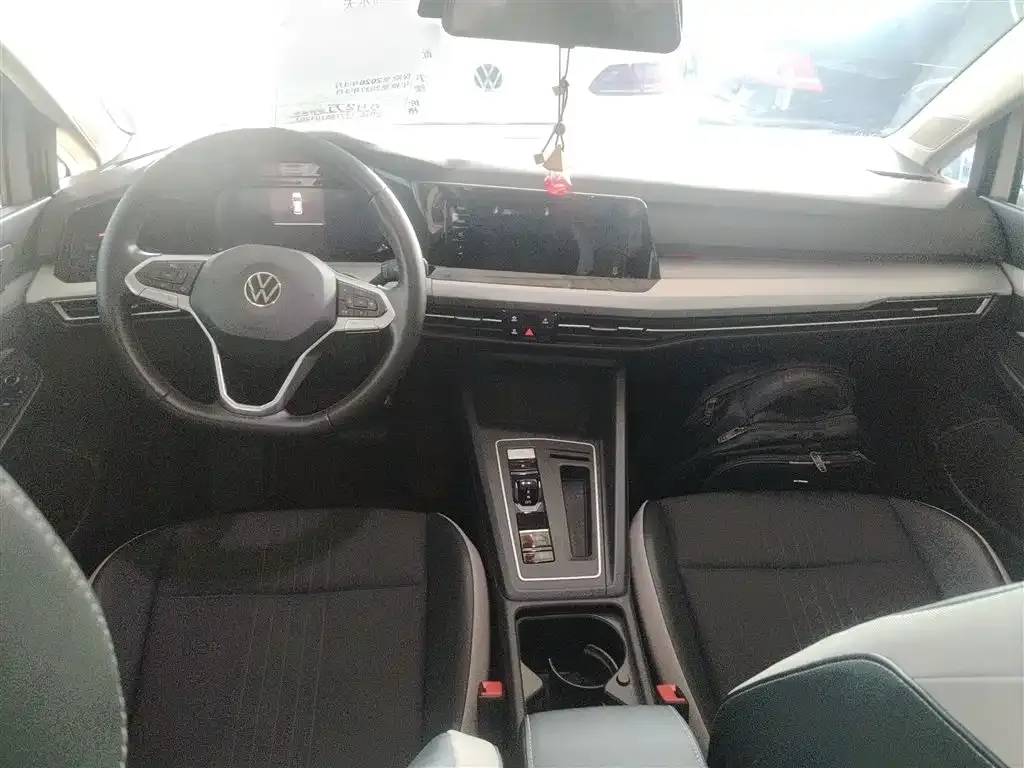 Volkswagen Golf 2021 из CN, фото 7