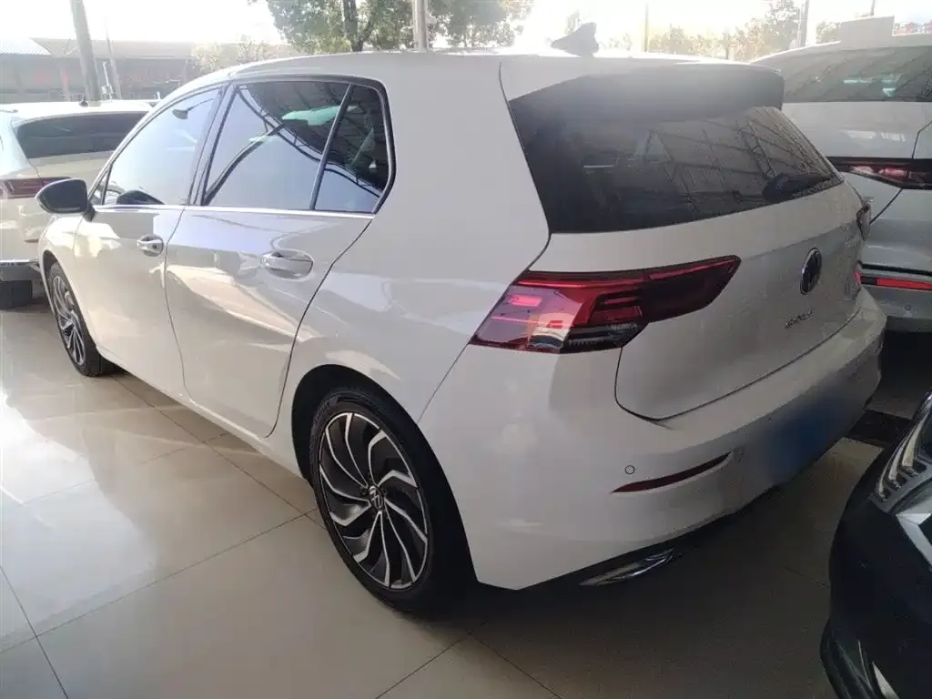 Volkswagen Golf 2021 из CN, фото 5