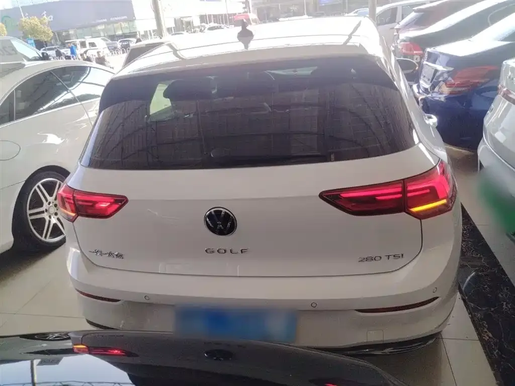 Volkswagen Golf 2021 из CN, фото 8