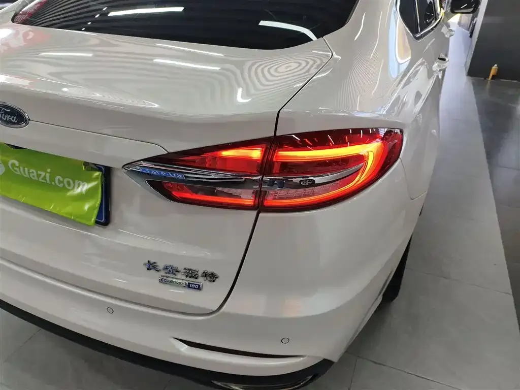 Ford Mondeo 2022 из CN, фото 8