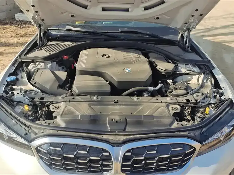BMW 3 Series 2023 из CN, фото 10