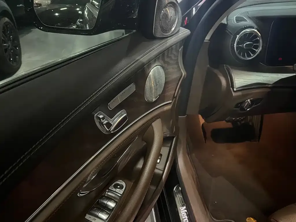 Mercedes-Benz E-Class 2022 из CN, фото 5