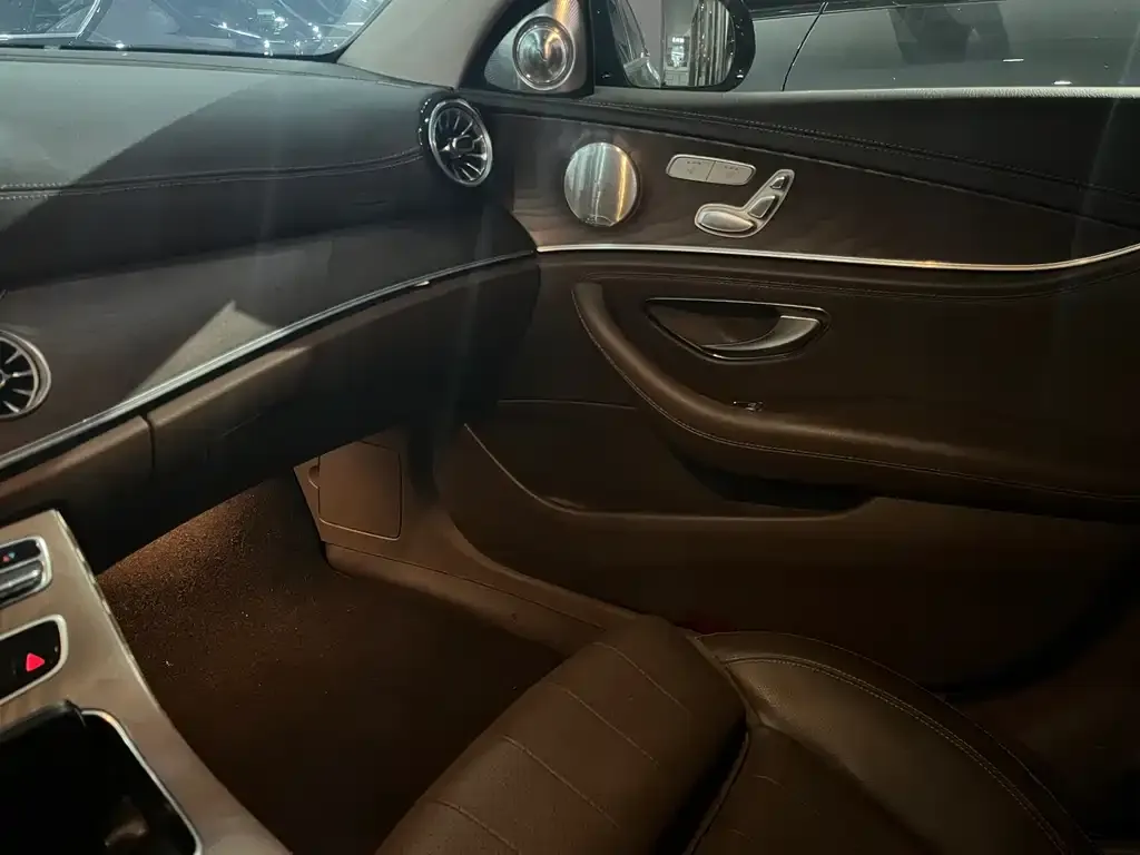 Mercedes-Benz E-Class 2022 из CN, фото 10