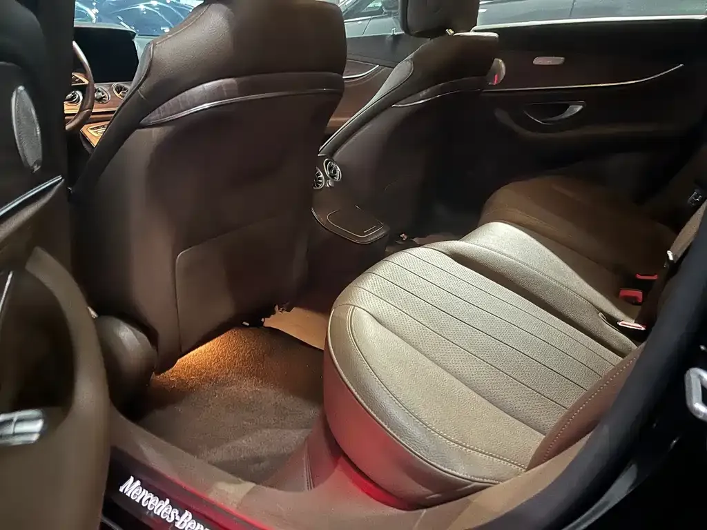 Mercedes-Benz E-Class 2022 из CN, фото 4