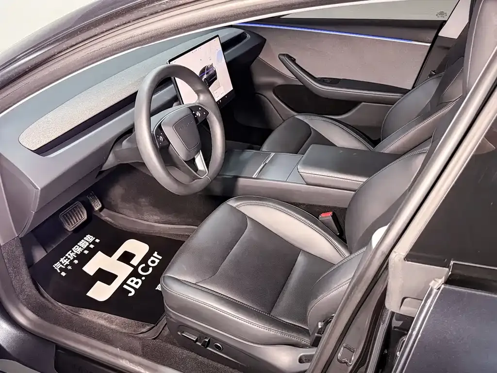 Tesla Model 3 — фото 6