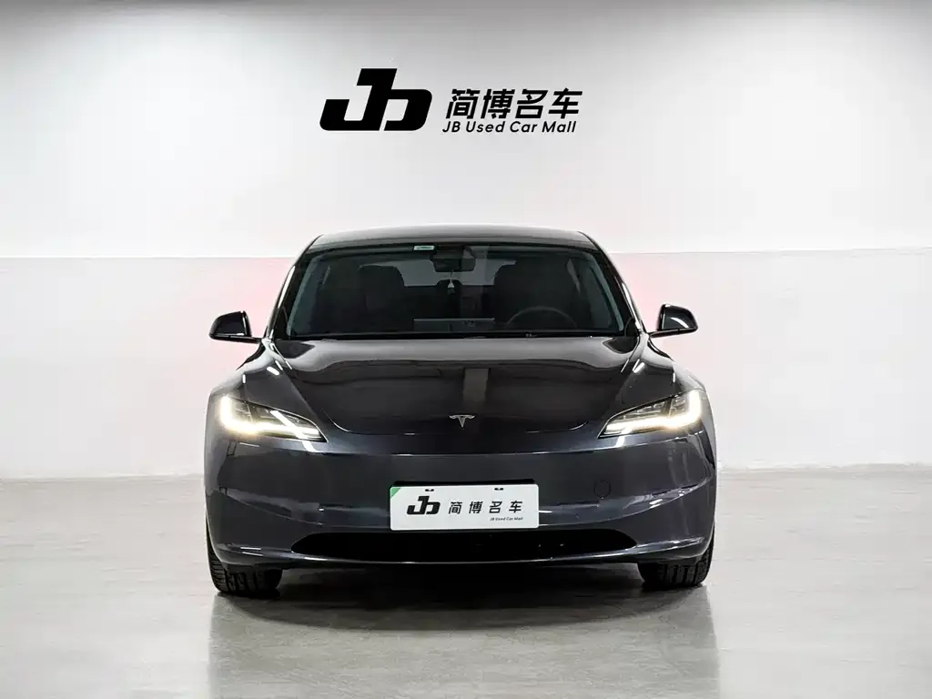 Tesla Model 3 — фото 3