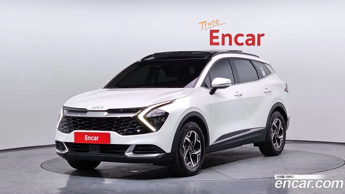 Kia Sportage — фото 1