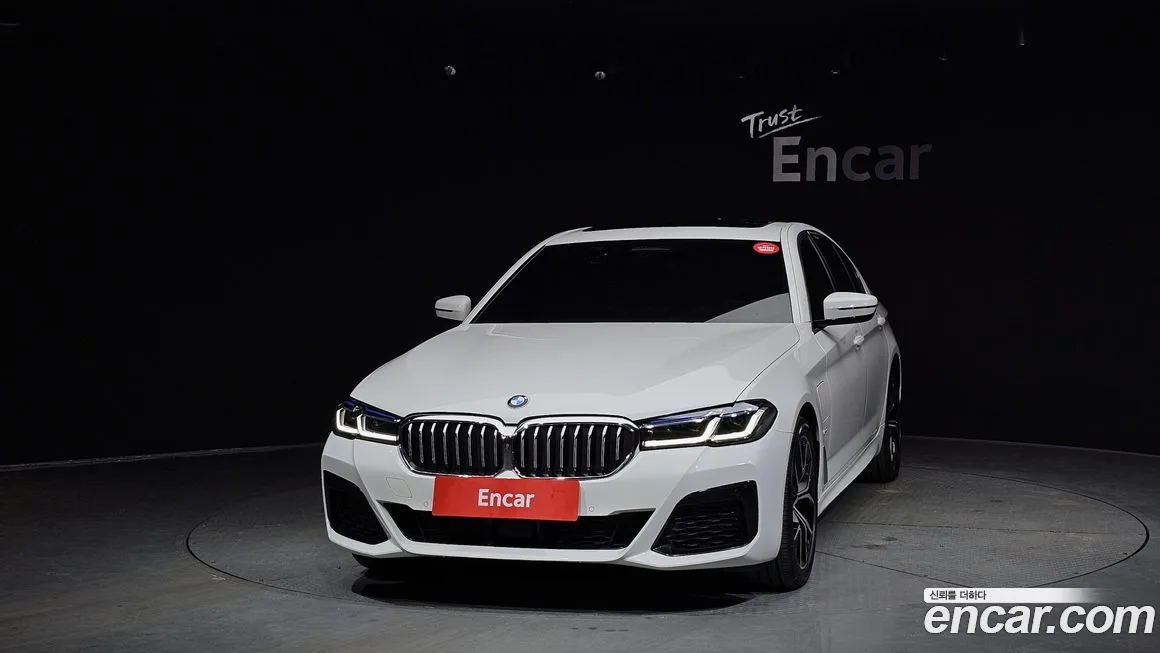BMW 5-Series 2021 из KR, фото 2