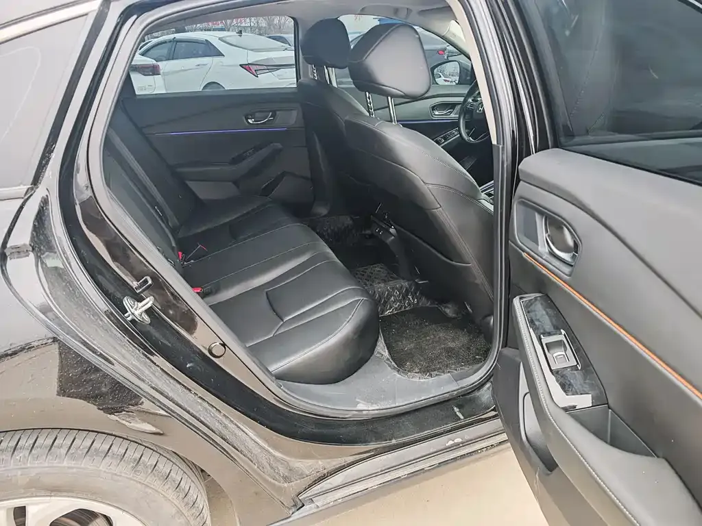 Honda Accord — фото 4
