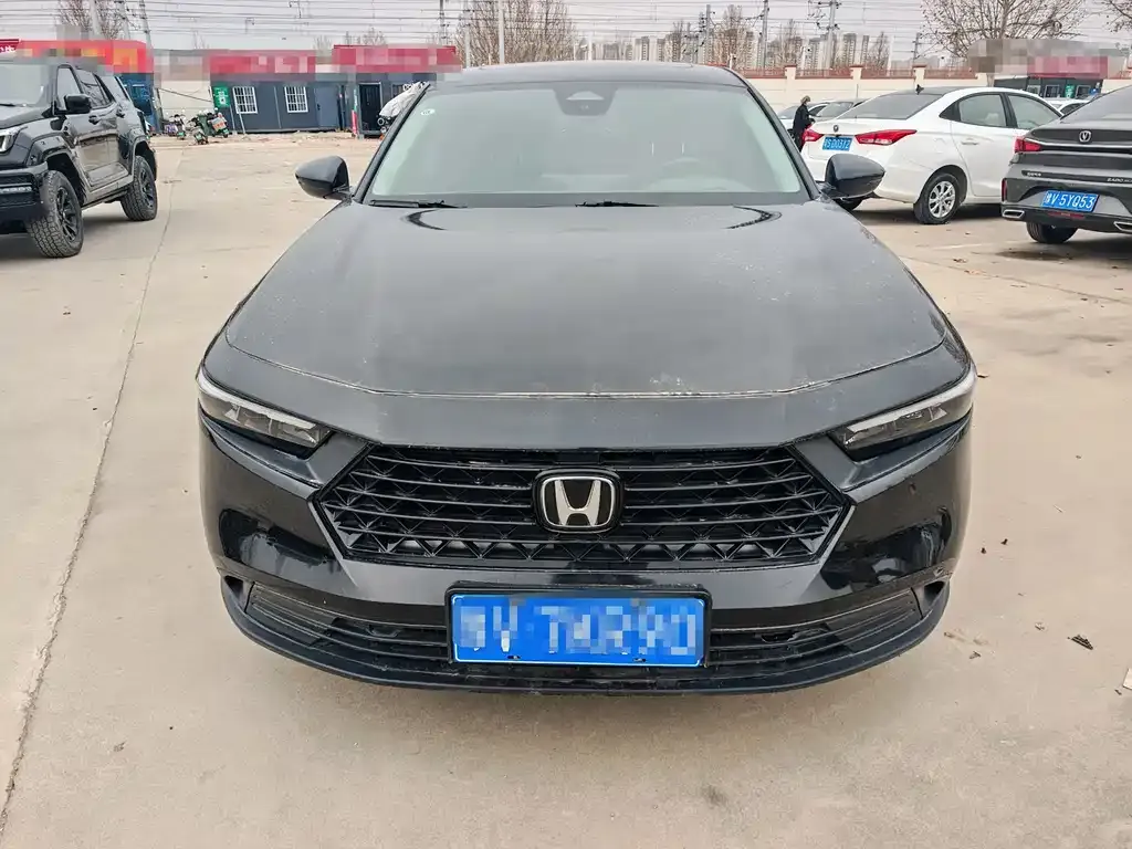 Honda Accord — фото 8