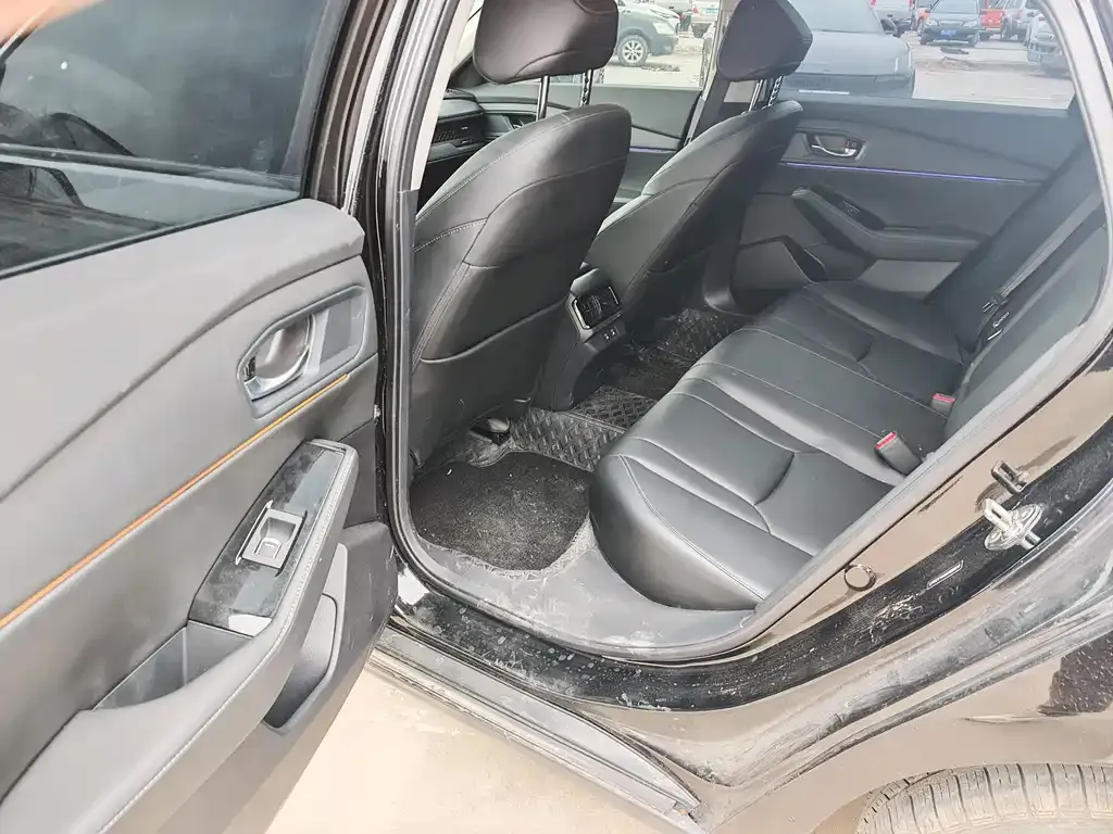 Honda Accord — фото 3