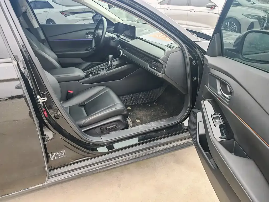 Honda Accord — фото 6