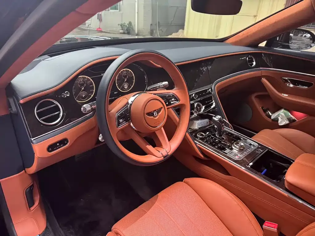 Bentley Flying Spur 2021 из CN, фото 7