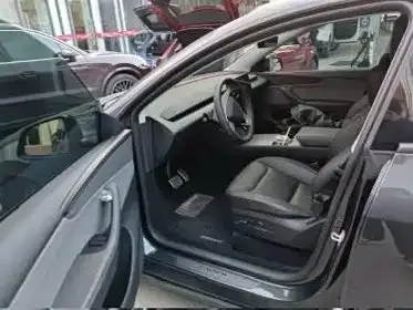 Tesla Model Y 2025 из CN, фото 4