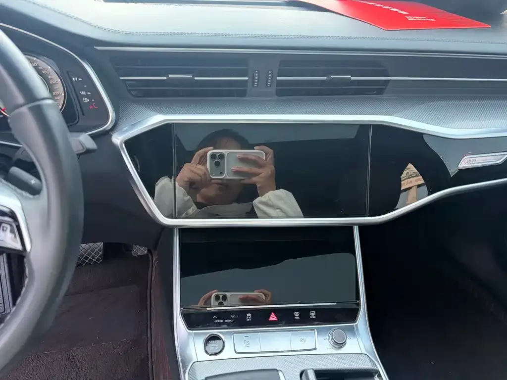 Audi A6L 2024 из CN, фото 4