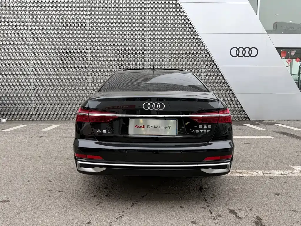 Audi A6L 2024 из CN, фото 10
