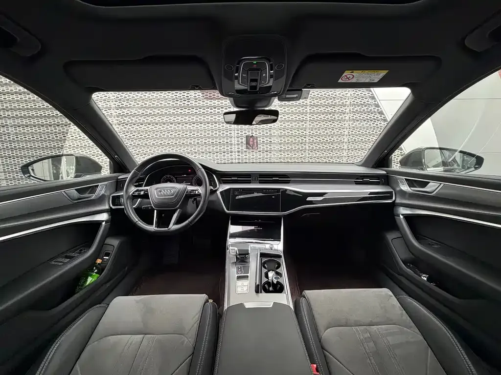 Audi A6L 2024 из CN, фото 3