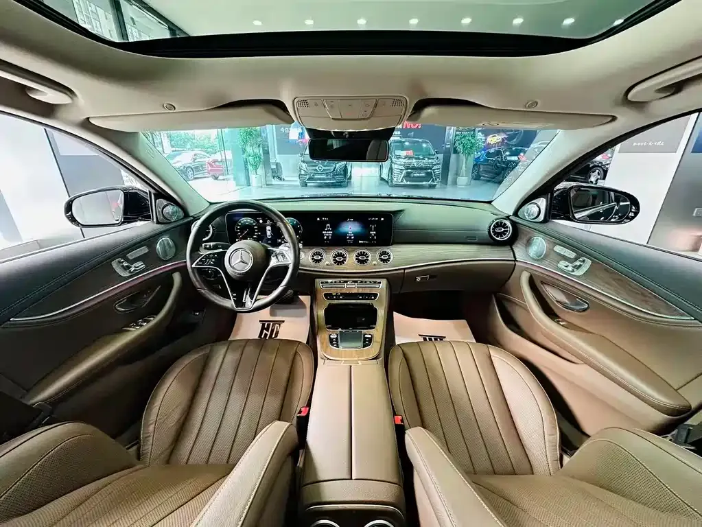 Mercedes-Benz E-Class — фото 10