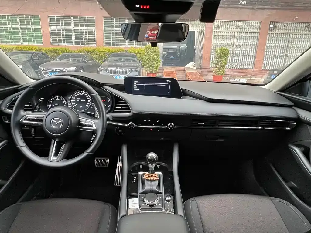 Mazda 3 Axela 2022 из CN, фото 4