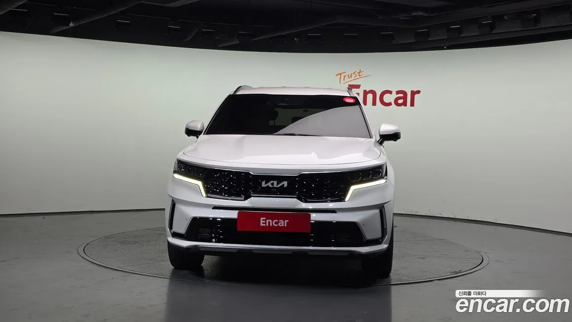 Kia Sorento — фото 10
