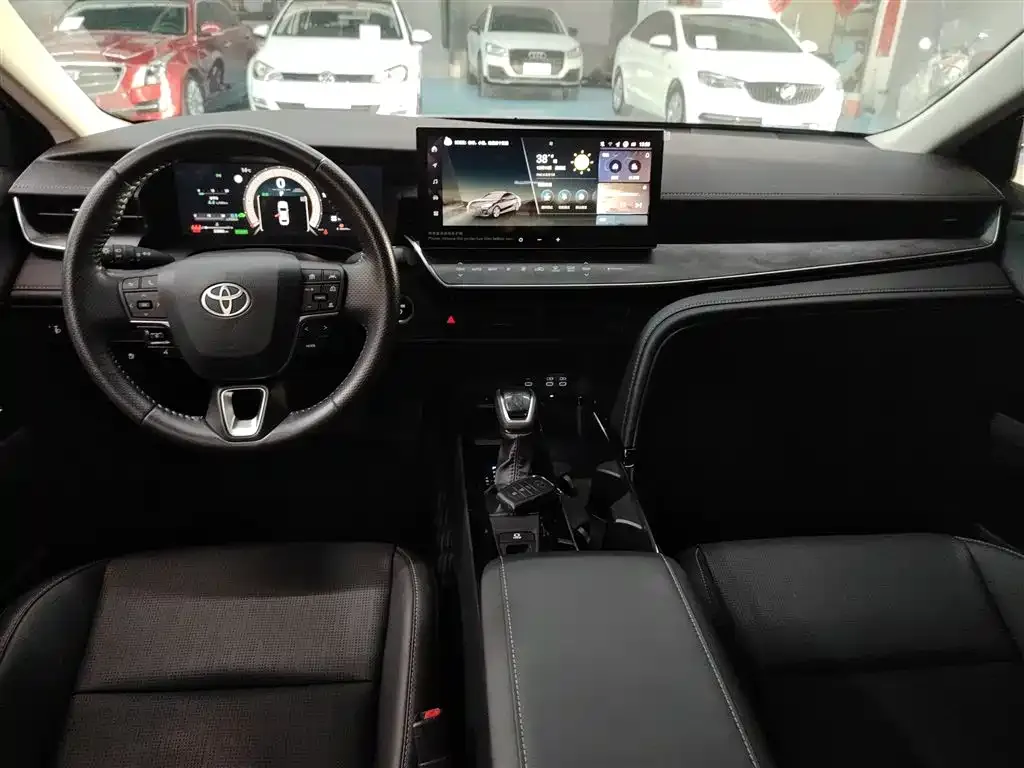 Toyota Camry 2024 из CN, фото 9