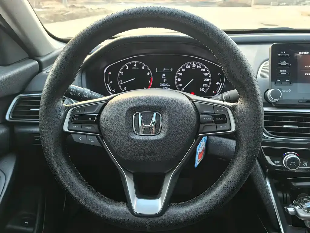 Honda Inspire — фото 9