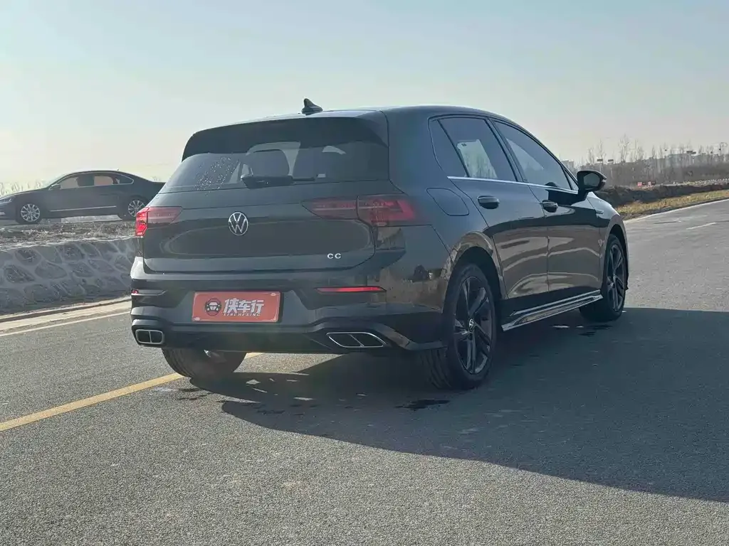 Volkswagen Golf 2022 из CN, фото 9