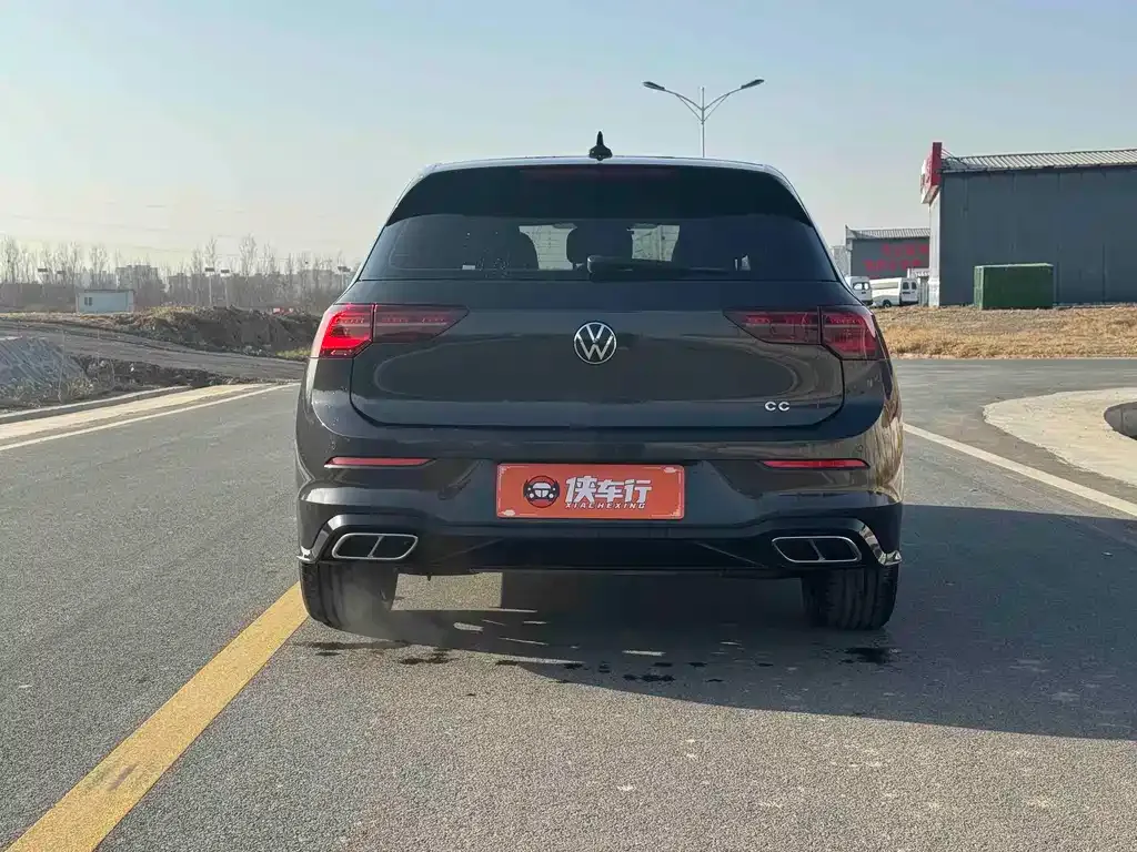 Volkswagen Golf 2022 из CN, фото 7