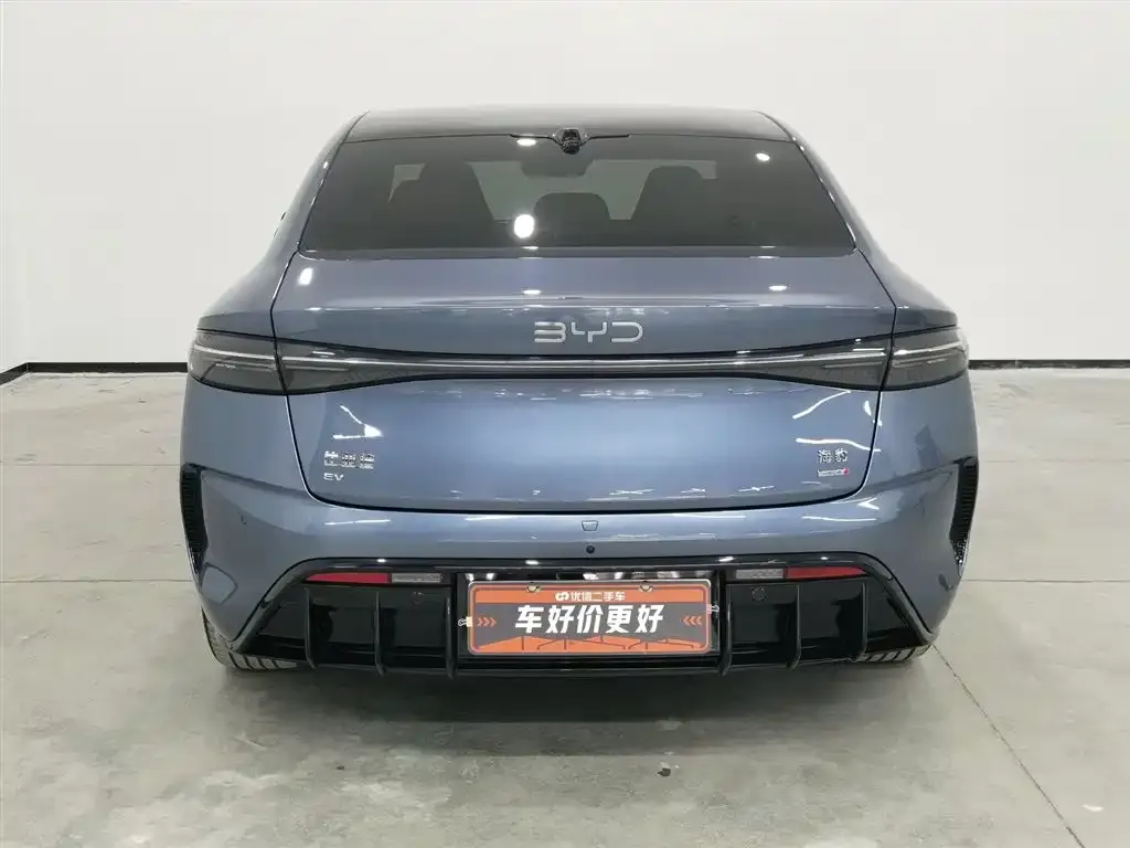 BYD Seal — фото 4