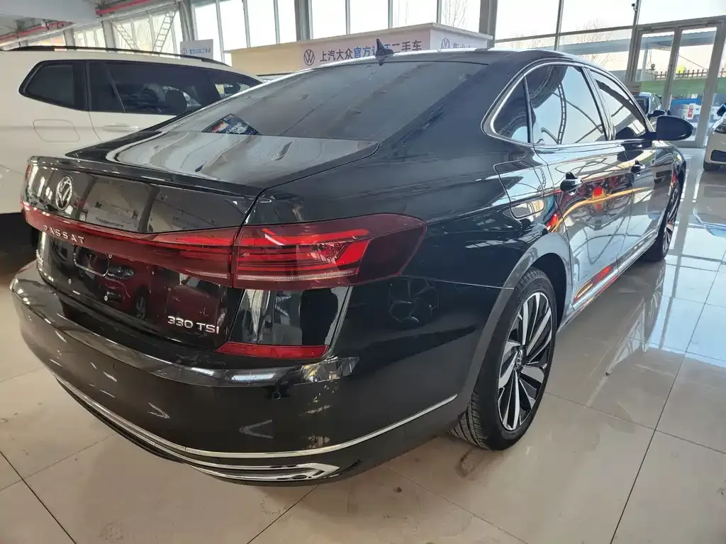 Volkswagen Passat 2024 из CN, фото 5