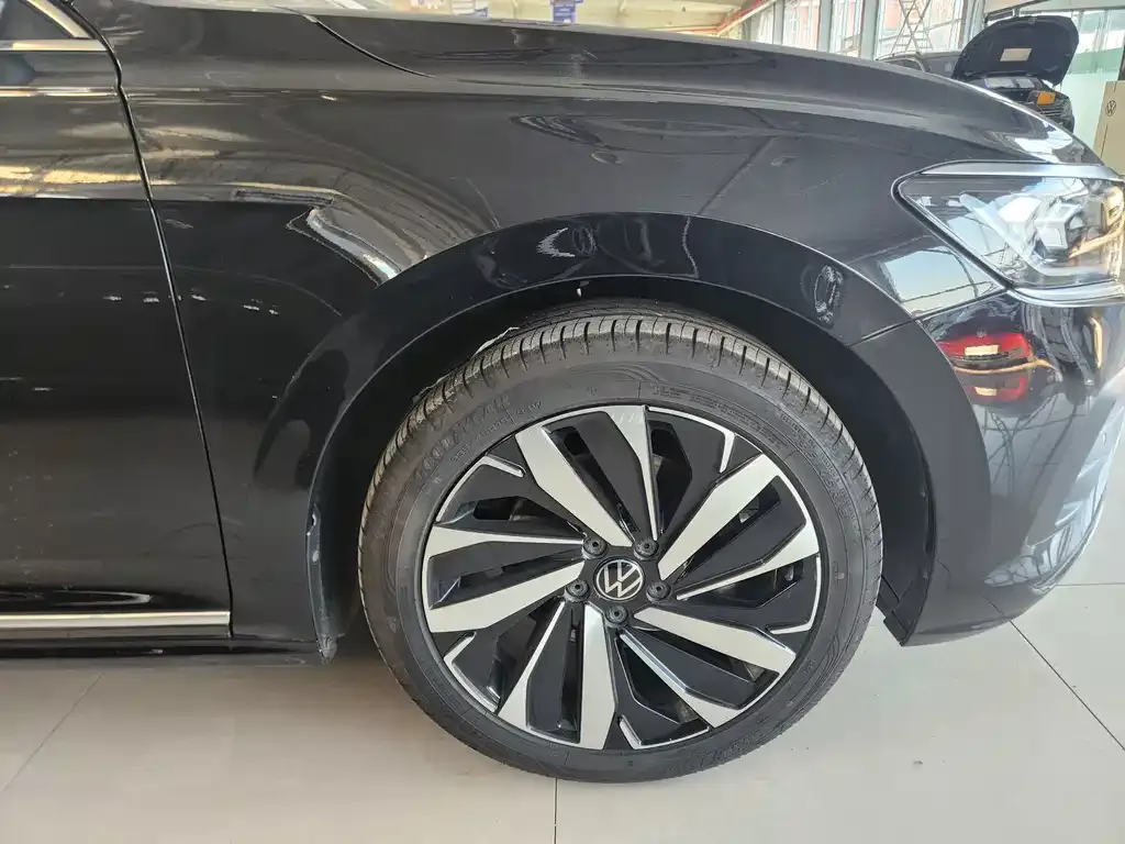 Volkswagen Passat 2024 из CN, фото 3