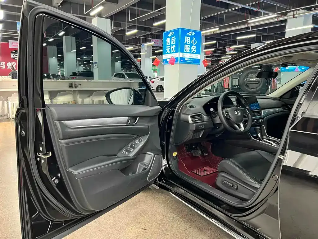 Honda Accord — фото 4